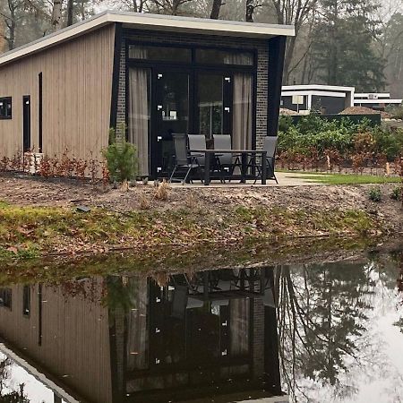 Great Chalet With Air Conditioning, Near Veluwe Hoenderloo Dış mekan fotoğraf